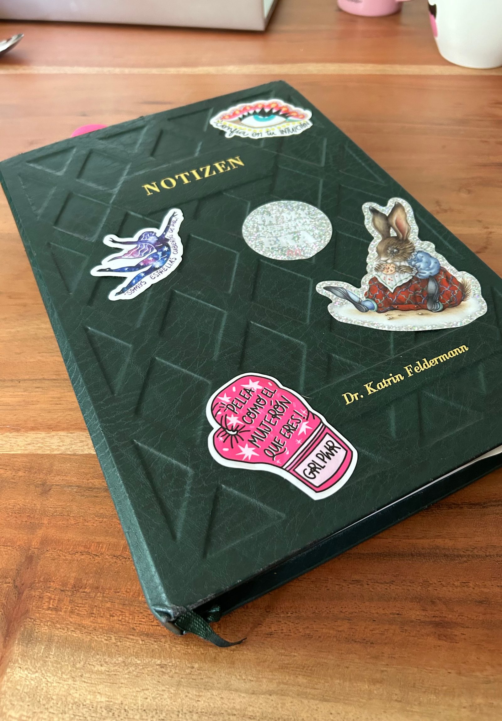 Notizbuch mit Stickern